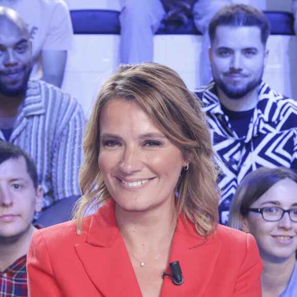 Elle plaisantait alors au sujet de ses enfants et de son mari et indiquait que "cela va leur faire bizarre, à tous, de [l]’avoir dans les pattes". 
Exclusif - Pascale De La Tour Du Pin - TPMP (Touche Pas à Mon Poste), Pilotes pour la nouvelle saison - Paris le 31/08/2023.
