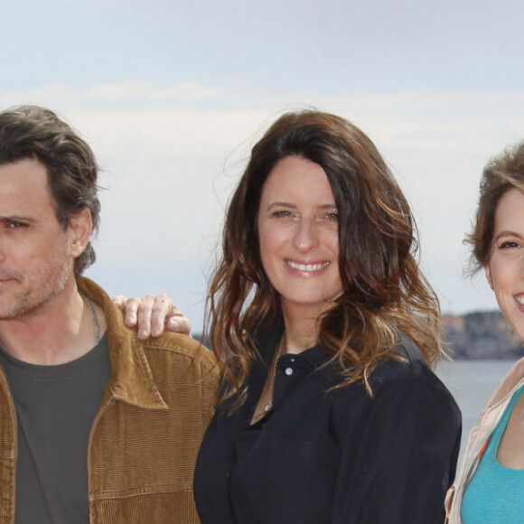 Nicolas Berger-Vachon, Anne Décis, Léa François, Marwan Berreni de Plus belle la vie Canneseries saison 5 au Palais des Festivals et des Congrès de Cannes, samedi 2 avril 2022.