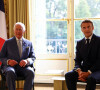 De son côté, Emmanuel Macron a également fait de beaux cadeaux au roi Charles III
Le président français Emmanuel Macron reçoit le roi Charles III d'Angleterre en entretien à l'Elysée à Paris, le 20 septembre 2023. Le couple royal britannique est en visite en France du 20 au 22 septembre 2023. 