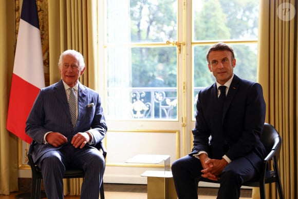 De son côté, Emmanuel Macron a également fait de beaux cadeaux au roi Charles III
Le président français Emmanuel Macron reçoit le roi Charles III d'Angleterre en entretien à l'Elysée à Paris, le 20 septembre 2023. Le couple royal britannique est en visite en France du 20 au 22 septembre 2023. 