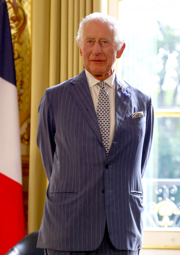 Le roi Charles III est venu accompagné de son épouse Camilla Parker Bowles
Le président français Emmanuel Macron reçoit le roi Charles III d'Angleterre en entretien à l'Elysée à Paris, le 20 septembre 2023. Le couple royal britannique est en visite en France du 20 au 22 septembre 2023. 