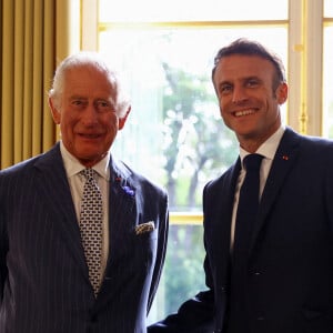 Un dîner de gala est prévu ce soir à Versailles.

Le président français Emmanuel Macron reçoit le roi Charles III d'Angleterre en entretien à l'Elysée à Paris, le 20 septembre 2023. Le couple royal britannique est en visite en France du 20 au 22 septembre 2023.