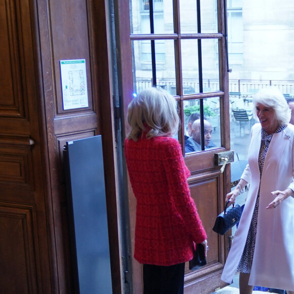 Brigitte Macron et Camilla Parker Bowles, reine consort d'Angleterre, arrivent à la BNF pour le lancement d'un prix littéraire franco-britannique le 21 septembre 2023. 