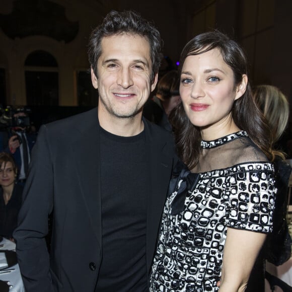 Il a eu deux enfants avec Marion Cotillard : Marcel et Louise.
Guillaume Canet et sa compagne Marion Cotillard (en Chanel) - Intérieur du dîner Chanel des révélations César 2020 au Petit Palais à Paris, le 13 janvier 2020. © Olivier Borde/Bestimage 