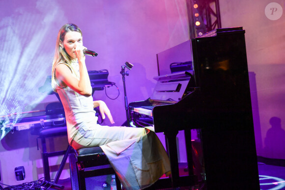 La chanteuse québécoise Charlotte Cardin - Soirée du 75ème anniversaire de la collection Bulgari Serpenti au musée Nissim de Camondo à Paris. Le 25 septembre 2023 © Da Silva-Veeren/Bestimage 