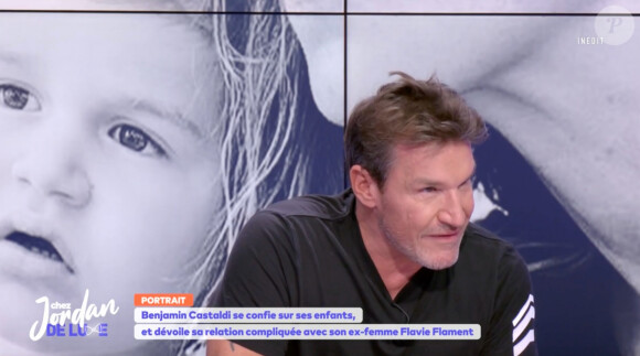 Benjamin Castaldi sur le plateau de Chez Jordan sur C8.