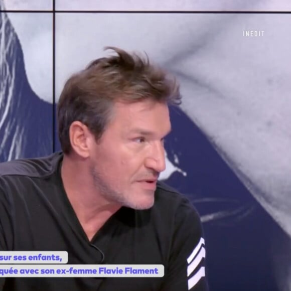 Benjamin Castaldi sur le plateau de Chez Jordan sur C8.