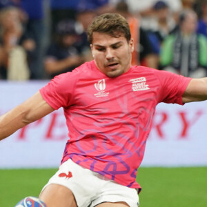 Première apparition pour Antoine Dupont depuis sa grave blessure contre la Namibie !
Antoine Dupont (France) - Coupe du Monde de Rugby France du match de Poule A entre la France et la Namibie au stade Velodrome à Marseille.