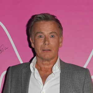 Exclusif - Franck Dubosc - Enregistrement de l'émission "Tout le monde chante contre le cancer, les stars relèvent le défi" dans le cadre du gala de l'association "Tout le monde chante contre le cancer" présentée par J.Anthony au Dôme de Paris, et diffusée le 4 janvier sur W9. Le 22 novembre 2022 © Coadic Guirec-Christophe Clovis / Bestimage