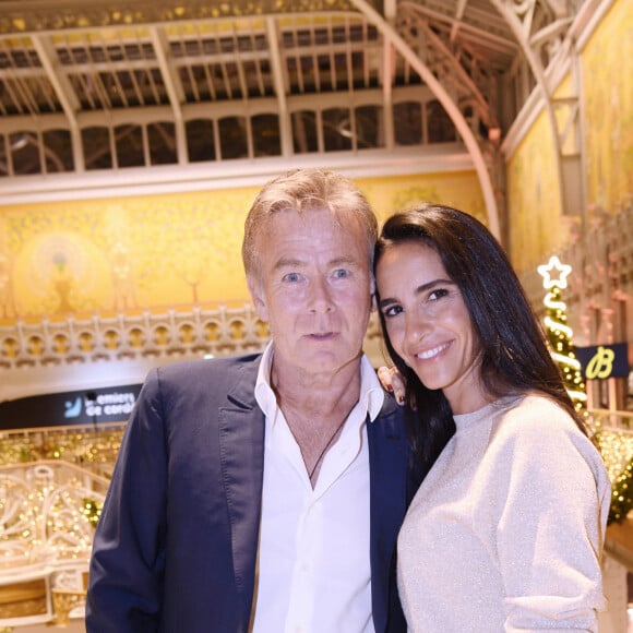 Exclusif - Franck Dubosc et sa femme Danièle - Dîner de charité Breitling à la Samaritaine pour l'association "Premiers de Cordée" à Paris le 14 novembre 2022. L'associationPremiers de Cordée propose des animations sportives auprès des enfants hospitalisés. ADN de l'association depuis sa création, ce programme comprend de nombreuses actions pour initier un maximum d'enfants malades et/ou en situation de handicap à la pratique sportive. © Rachid Bellak/Bestimage 