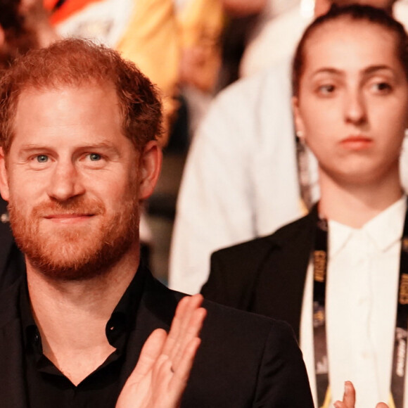 Le prince Harry Duc de Sussex et Meghan Markle, duchesse de Sussex lors de la cérémonie de clôture des Invictus Games 2023 à Dusseldorf le 16 septembre 2023