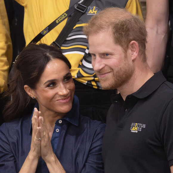 Meghan Markle et Harry ont explosé leur empreinte carbone au cours du dernier mois
Le prince Harry, duc de Sussex et Meghan Markle, duchesse de Sussex aux Invictus Games 2023 à Dusseldorf