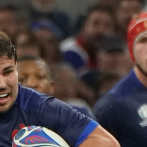 Sur Instagram, le demi de mêlée vient de publier une série de photos.
Antoine Dupont (France) - Prince Gaoseb (Namibie) - Coupe du Monde de Rugby France 2023 du match de Poule A entre la France et la Namibie (96-0) au stade Velodrome à Marseille le 21 septembre 2023.