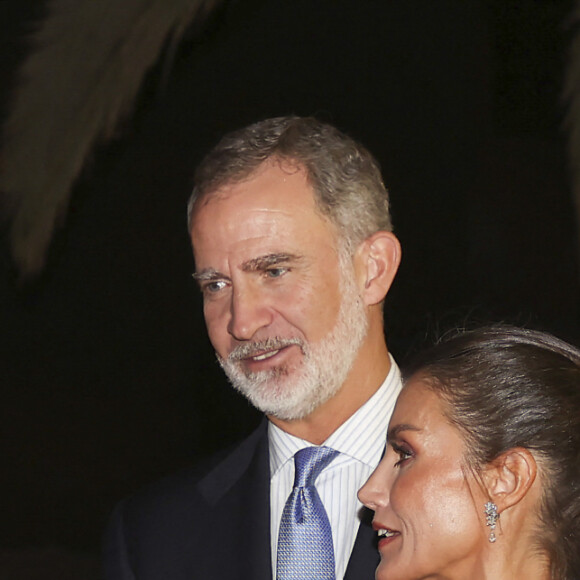 Felipe d'Espagne et Volodymyr Zelensky - Felipe VI d'Espagne, Letizia d'Espagne et Volodymyr Zelensky assistent à un dîner avec les chefs d'Etat et le Gouvernement, au Sommet de l'Union Européenne, au Palais de l'Alhambra à Grenade, 5 octobre 2023. Grenade, Espagne.