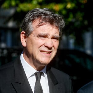 Arnaud Montebourg - Obsèques du journaliste Jean-Pierre Elkabbach au cimetière du Montparnasse dans le 14ème arrondissement de Paris, France, le 6 octobre 2023. © Christophe Clovis/Bestimage