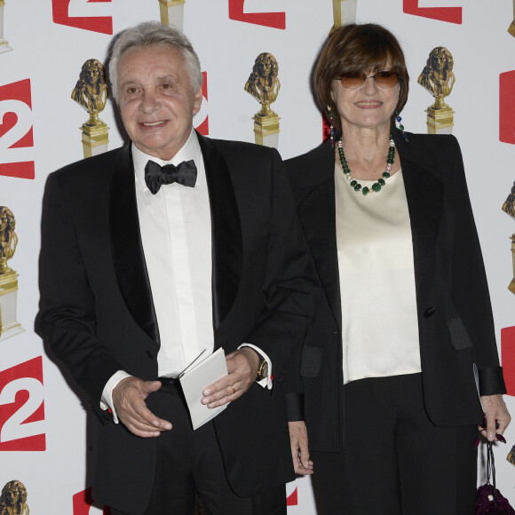 Michel Sardou et sa femme Anne-Marie Périer - La 26e nuit des Molières aux Folies Bergère à Paris, le 2 juin 2014. 