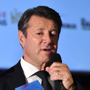 
Christian Estrosi, le maire de Nice, durant la cérémonie de clôture et remise des prix de la 5eme édition du Nice Festival CinéRoman au cinéma Pathé Gare du Sud à Nice, le 7 octobre 2023.