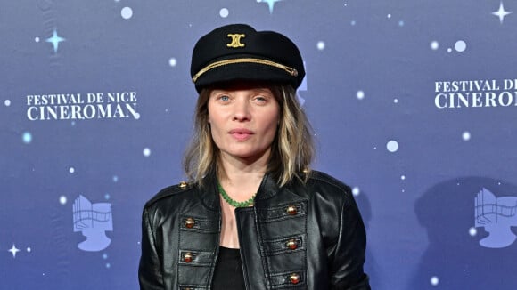 Festival Cinéroman : Mélanie Laurent en look marin, Benoît Magimel très chic au côté de Géraldine Nakache, sur son 31