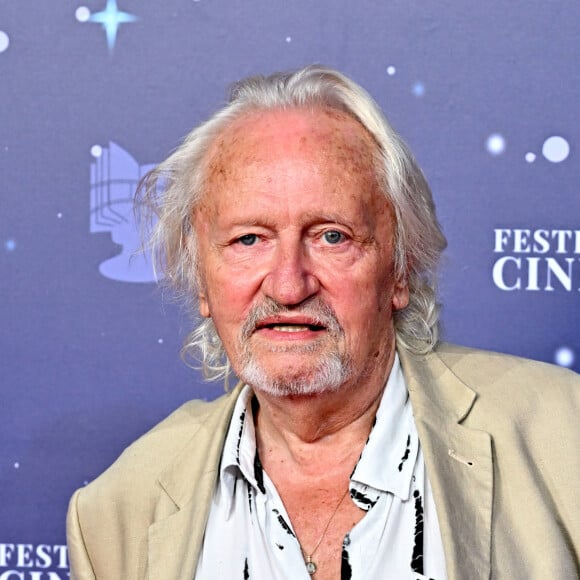 Niels Arestrup lors de la cinquième soirée de la 5ème édition du festival Cinéroman au cinéma Pathé Gare du Sud, à Nice, France, le 6 octobre 2023.