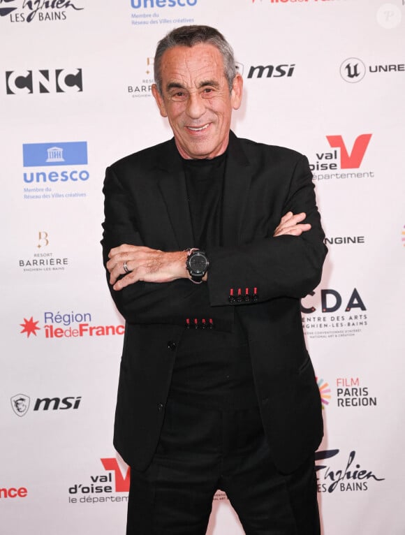 Mais il a effectué une sacrée transformation qui l'a fait aller "beaucoup mieux" : "Je suis passé de 92 kg, là je dois être à 76 et demi." Une vraie victoire
Exclusif - Thierry Ardisson a donné une conférence vendredi 28 janvier dans le cadre du PIDS Enghien (Pids Enghien - Le festival des effets spéciaux) à propos de sa nouvelle émission " Hôtel du temps ". Elle arrivera en mai sur France 2. Le premier numéro est consacré à Jean Gabin. Dans ce nouveau programme, il va interviewer des morts, grâce aux effets spéciaux ! Les personnages sont recréés en deepfake par le studio Mac Guff, l'idée est d'utiliser l'intelligence artificielle pour "spectaculariser la culture ". Enghien le 28 janvier 2022. © Guirec Coadic / Bestimage