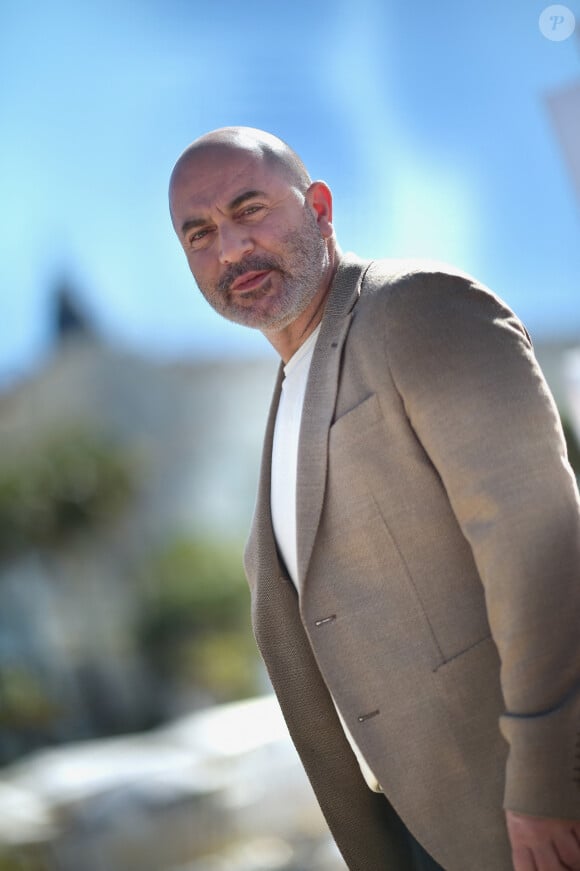L'acteur israélien star de la série "Fauda" sur Netflix a participé à une mission périlleuse
Lior Raz durant le festival Canneseries © Franck Castel/ABACAPRESS.COM