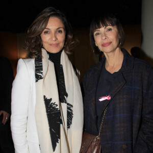 Nadia Farès, Mathilda May - Représentation du spectacle "Destins de Femmes" au théâtre du rond point des champs Elysées à Paris le 16 octobre 2023. © Philippe Baldini/Bestimage