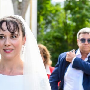 Murielle Mégevand et Hugues Aufray - Mariage d'Hugues Aufray et de Murielle Mégevand à l'église Saint-Vigor de Marly-Le Roy, France, le 2 septembre 2023. 