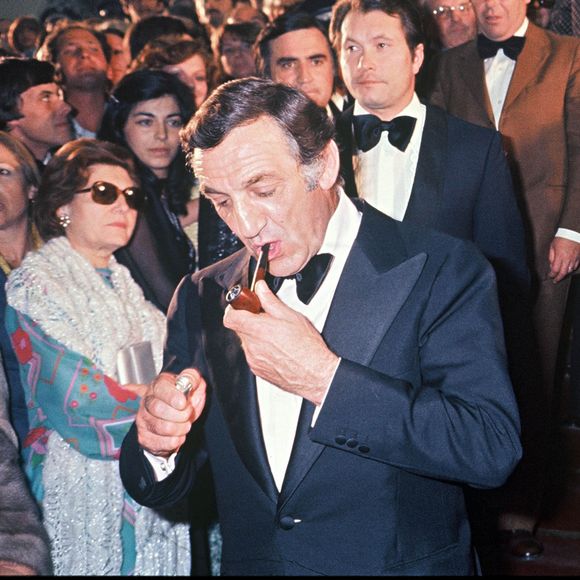 Il fera par la suite une rencontre qui l'amènera à devenir la star de cinéma que tout le monde...
Archives - Lino Ventura avec sa femme Odette au Festival de Cannes.