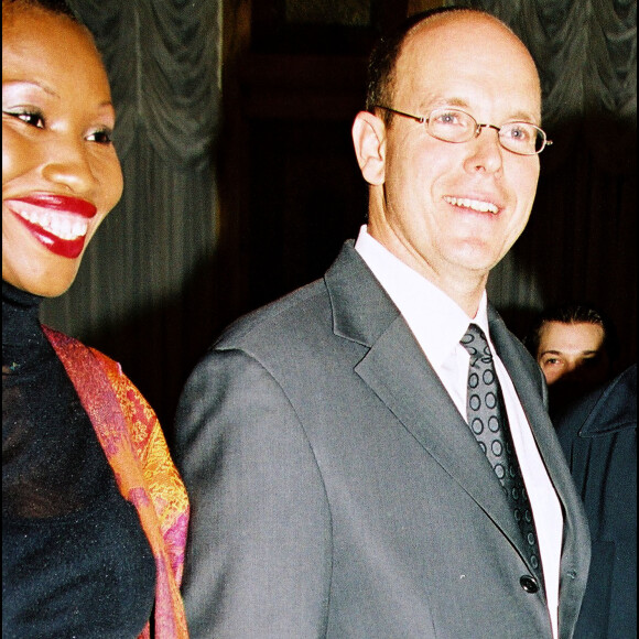 Le prince Albert de Monaco et Nicole Coste aux World Music Awards de Monaco en 2001.