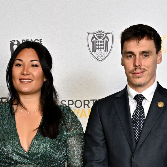 Louis et sa femme Marie Ducruet au photocall de la soirée des Sportel Awards 2023 au Grimaldi Forum à Monaco, le 23 octobre 2023. © Bruno Bebert/Bestimage 