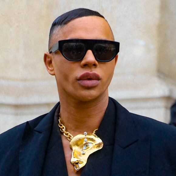 Olivier Rousteing se confie rarement sur sa vie privée et avait fait le choix suite à un grave accident de garder le silence pendant un an. 
Olivier Rousteing - Arrivées au défilé de mode Haute-Couture "Schiaparelli" au Petit Palais lors de la fashion week de Paris. 