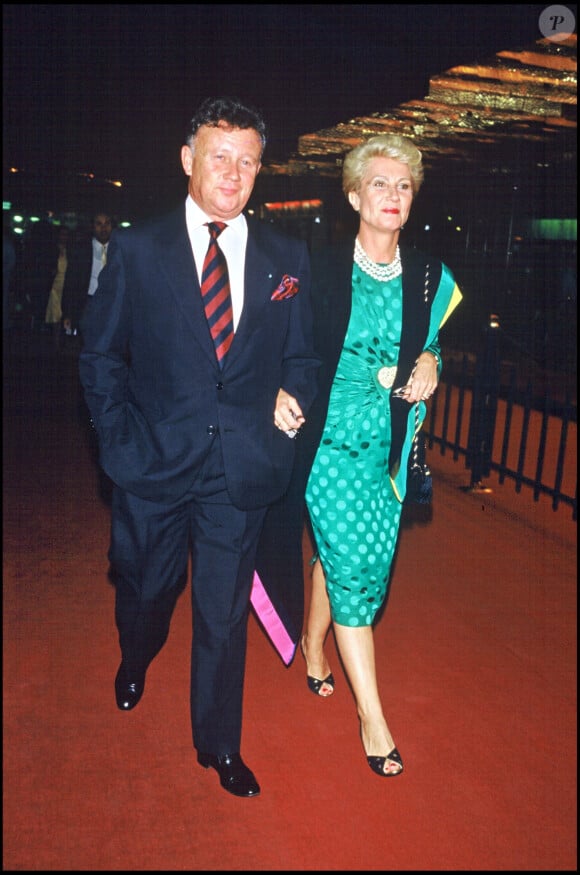 Philippe Bouvard et sa femme Colette à la soirée pour les 40 ans du Lido en 1986
