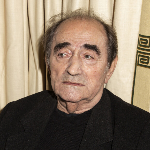 C'est un "miracle" auquel le public osait à peine croire.
Richard Bohringer - Soirée hommage à Jean-Pierre Mocky "70 ans de cinéma" à la brasserie "Les Deux Magots" à Paris. © Jack Tribeca / Bestimage 