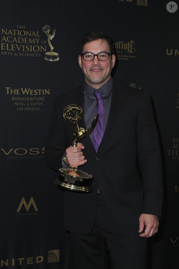 L'acteur de 50 ans a été retrouvé inanimé dans son appartement de San Diego en Californie
Tyler Christopher à la soirée Daytime Emmy Awards 2016 à l'hôtel Westin Bonaventure à Los Angeles, le 1er mai 2016 