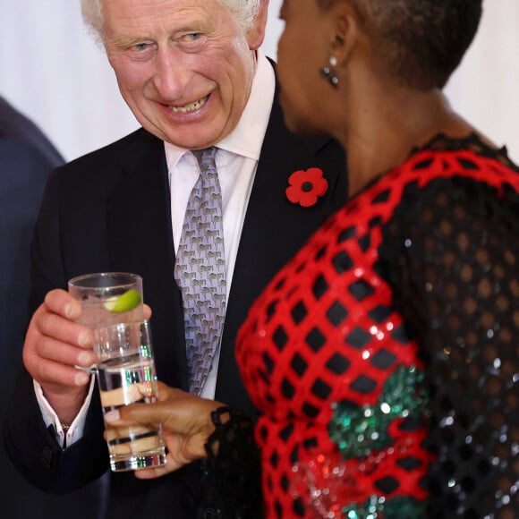 Le roi Charles III d'Angleterre et Camilla Parker Bowles, reine consort d'Angleterre, reçus par le président du Kenya, le Dr William Ruto, à un banquet d'État à Nairobi, le 31 octobre 2023. Le couple royal britannique effectue un voyage officiel au Kenya de quatre jours. 