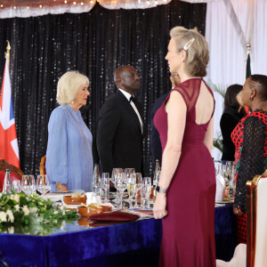 Le roi Charles III d'Angleterre et Camilla Parker Bowles, reine consort d'Angleterre, reçus par le président du Kenya, le Dr William Ruto, à un banquet d'État à Nairobi, le 31 octobre 2023. Le couple royal britannique effectue un voyage officiel au Kenya de quatre jours. 