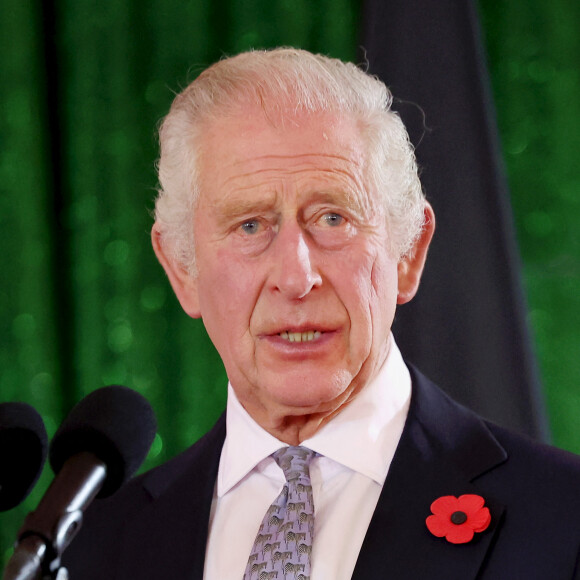 Le roi Charles III d'Angleterre et Camilla Parker Bowles, reine consort d'Angleterre, reçus par le président du Kenya, le Dr William Ruto, à un banquet d'État à Nairobi, le 31 octobre 2023. Le couple royal britannique effectue un voyage officiel au Kenya de quatre jours. 