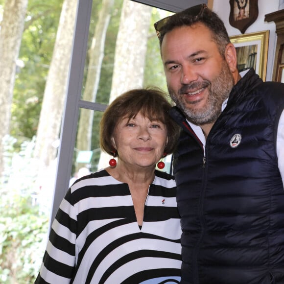 Macha Méril et Bruce Toussaint - 5ème édition des écrivains chez Gonzague Saint Bris à Chanceaux-Près-Loches le 27 aout 2023. © Cédric Perrin/Bestimage