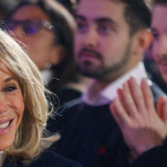 Brigitte Macron, Première Dame française lors de la journée nationale de la lutte contre le harcèlement à l’école au lycée Pierre-Gilles de Gennes - ENCPB à Paris, France, le 7 novembre 2023. © Jonathan Rebboah/Panoramic/Bestimage  National day against bullying at school at the Pierre-Gilles de Gennes high school - ENCPB in Paris, France, November 7, 2023. 