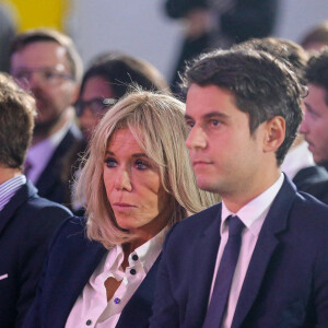 Gabriel Attal (ministre de l'Éducation nationale) et Brigitte Macron, Première Dame française lors de la journée nationale de la lutte contre le harcèlement à l'école au lycée Pierre-Gilles de Gennes - ENCPB à Paris, France, le 7 novembre 2023. © Jonathan Rebboah/Panoramic/Bestimage