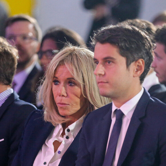 Gabriel Attal (ministre de l'Éducation nationale) et Brigitte Macron, Première Dame française lors de la journée nationale de la lutte contre le harcèlement à l'école au lycée Pierre-Gilles de Gennes - ENCPB à Paris, France, le 7 novembre 2023. © Jonathan Rebboah/Panoramic/Bestimage