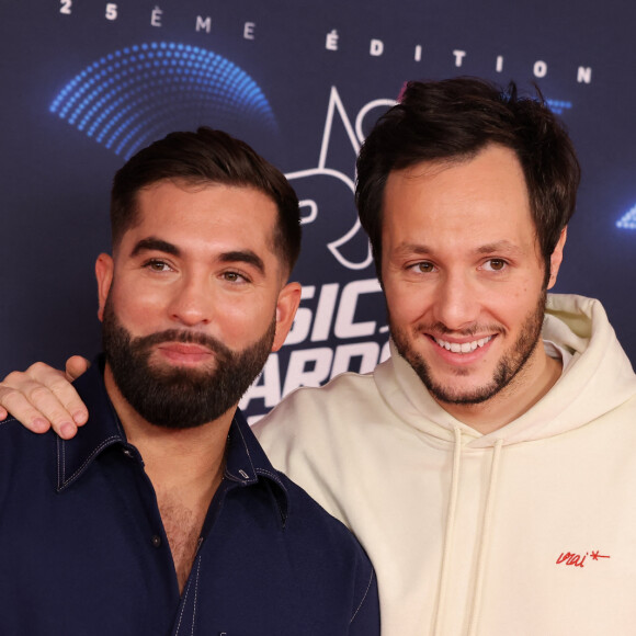 Kendji et Vianney ont posé ensemble sur le red carpet
Kendji Girac, Vianney au photocall de la 25ème cérémonie des "NRJ Music Awards (NMA)" au palais des Festivals et des Congrès de Cannes, France, le 10 novembre 2023. © Dominique Jacovides/Bestimage