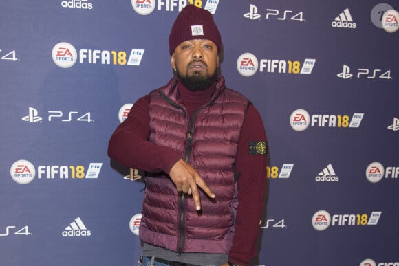 Le rappeur Alonzo - Lancement du jeu vidéo de football FIFA 18 (FIFA 2018) à l'établissement public de coopération culturelle parisien "CentQuatre" à Paris, France, le 25 septembre 2017. © Pierre Perusseau/Bestimage 