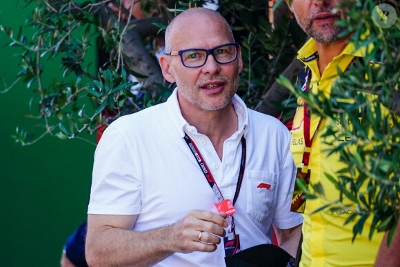 Pour l'occasion, Jacques Villeneuve a choisi un lieu très original
Jacques Villeneuve - Personnalités au Grand prix de formule 1 d'Italie à Monza le 11 septembre 2022.