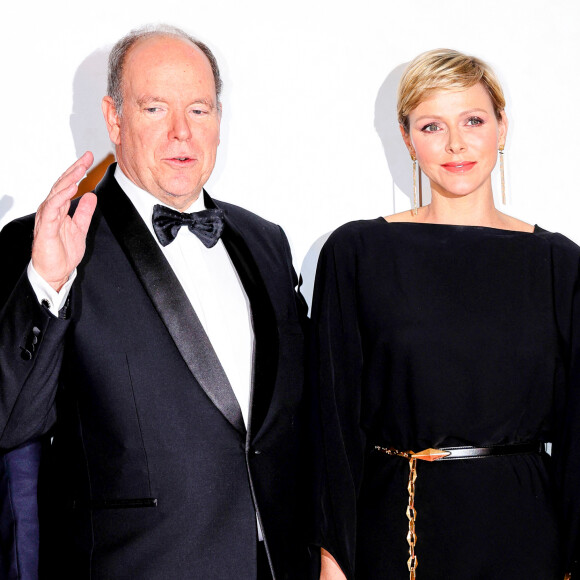 Le prince Albert II de Monaco et la princesse Charlène de Monaco - 3ème édition du "Festival des Etoilés Monte-Carlo" face à 7 étoiles Michelin un spectacle culinaire 4 chefs étoilés à la Salle Empire de l'Hôtel de Paris Monte-Carlo à Monaco, le 11 novembre 2023.