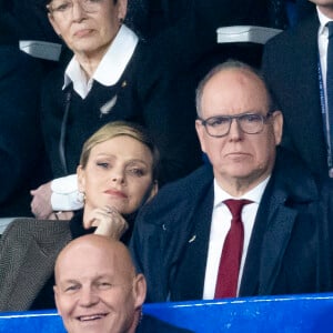 Le prince Albert II de Monaco et La princesse Charlene de Monaco - La princesse Charlene de Monaco laisse éclater sa joie lors de la victoire de l'Afrique du Sud à la finale de la coupe du monde de rugby au stade de France le 28 octobre 2023. © Cyril Moreau / Bestimage 