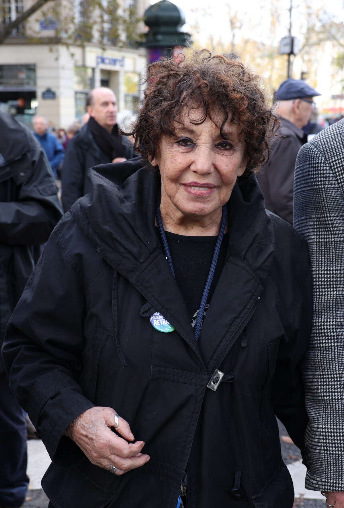 Lilian Rovere Photo : Liliane Rovere - Les célébrités participent à la marche ...