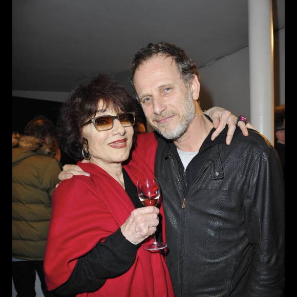 Côté coeur, Judith Magre est toujours très active.
Judith Magre aux côtés de Charles Berling à La Pépinière Théâtre de Paris le 10 janvier 2012.