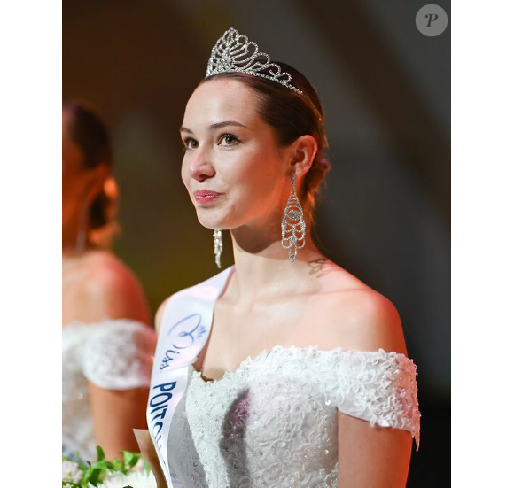 Pour la rendre encore plus fière, Lounès Texier espère remporter la couronne ainsi que l'écharpe de Miss France 2024 !
Lounès Texier, Miss Poitou-Charente en route vers Miss France 2024.