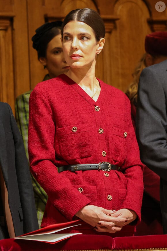 Charlotte Casiraghi - La famille princière monégasque assiste à la messe d'action de grâce avec Te Deum lors de la la fête nationale de Monaco, en la cathédrale Notre-Dame Immaculée, le 19 novembre 2023. © Jean-Charles Vinaj / Pool Monaco / Bestimage